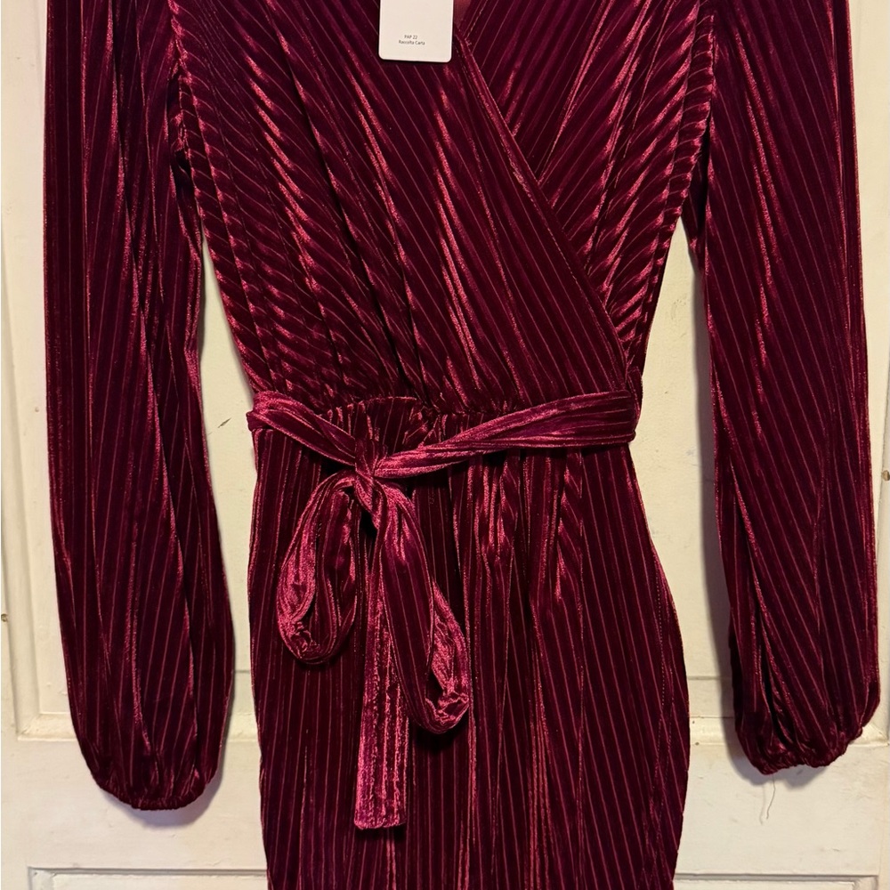 Simplee Apparel Burgundy Velvet Long Sleeve Dress